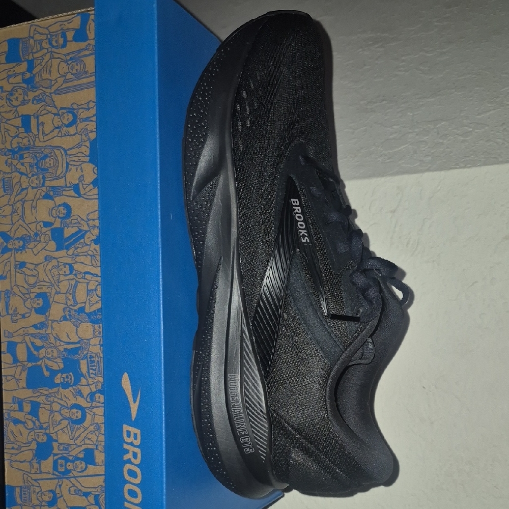 Brooks Adrenaline Gts 24